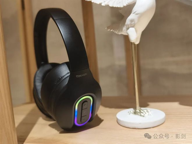 s体验感悟玩游戏、看电影配这款耳机不会选错爱游戏网站入口TINHIFI Chro