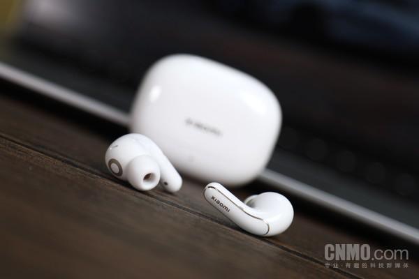 5 Pro：练习两年半归来 音质降噪全面升级ayx爱游戏appXiaomi Buds(图2)