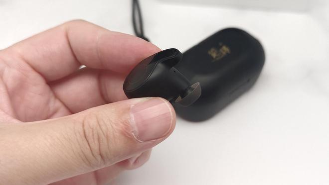 airPods Pro+降噪耳机的安静魔力爱游戏平台消除嘈杂享受静谧时光 - 览邦L(图4)